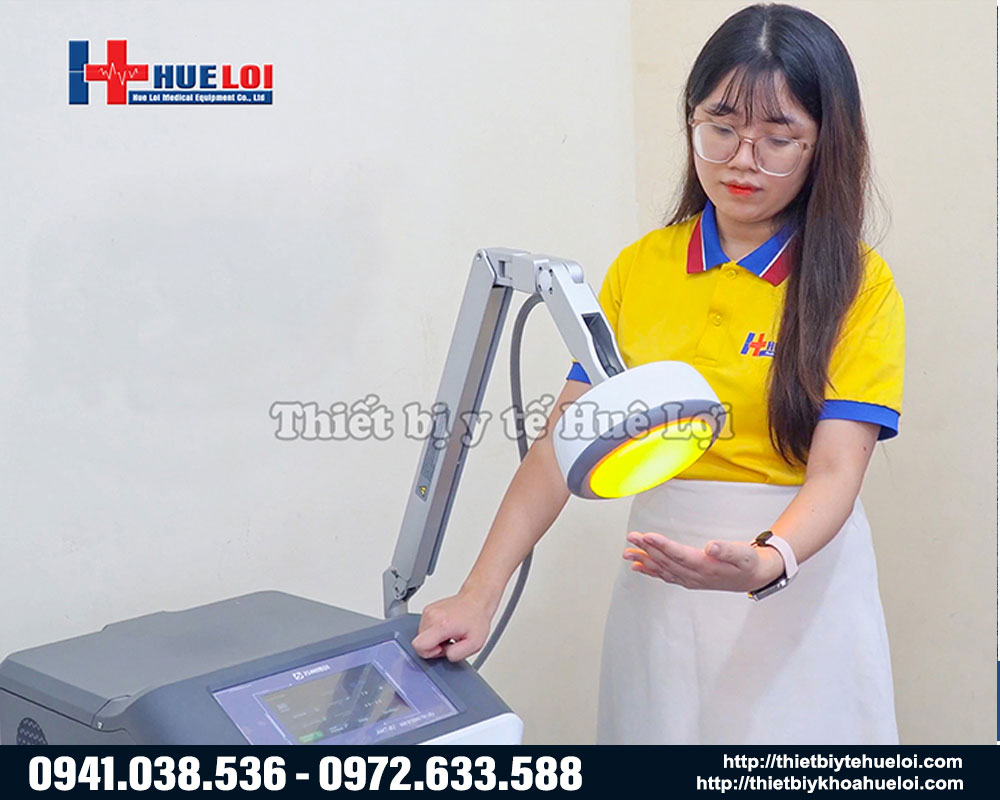Thiết bị ph&aacute;t vi s&oacute;ng điều trị cơ xương khớp gi&aacute; rẻ